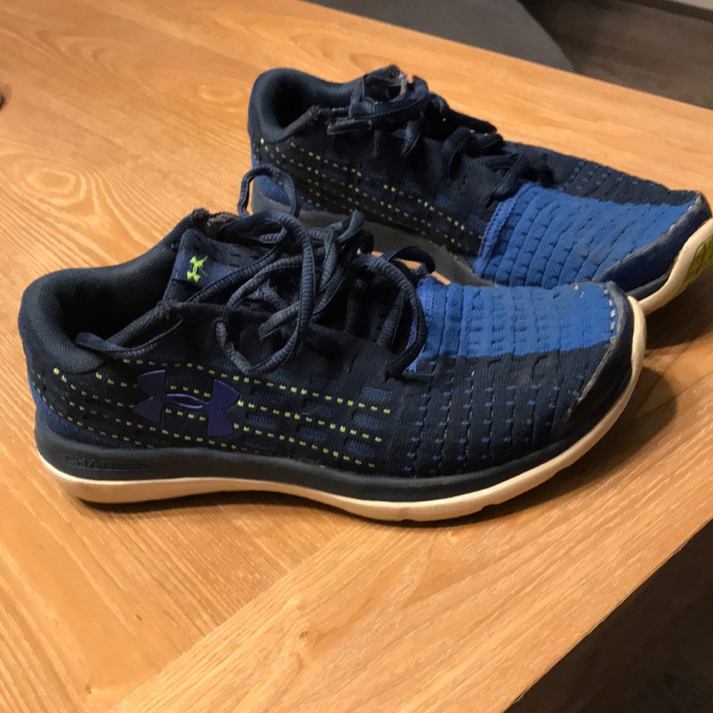 Boys Under Armour shoes